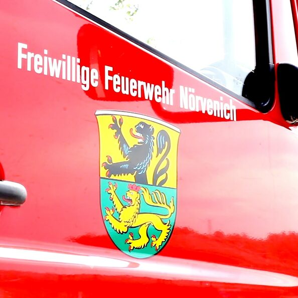 Feuerwehr Nörvenich  Auto mit Wappen